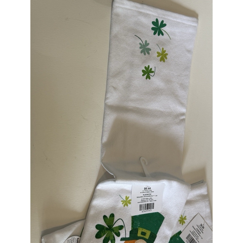 NWT Lot Of 2 ST PATRICKS DAY CAN'T PINCH THIS 16IN X 26IN KITCHEN TOWEL TEA - Picture 4 of 5